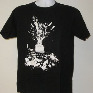 MENS BLACK TEE, WHITE RUBBERIZED PRINT SIZE M USED